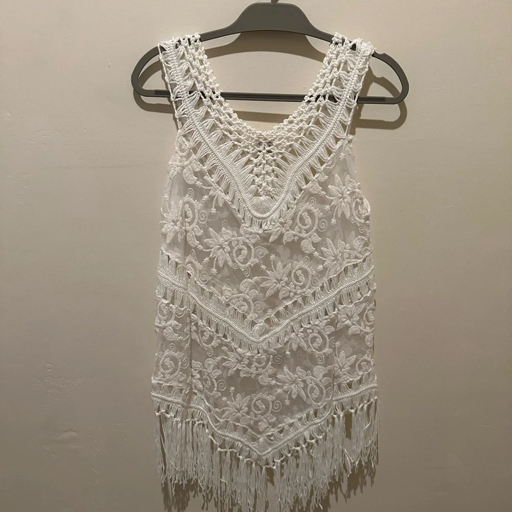 Advance Apparels - NWT Whit Crochet/Lace Fringe Long Tank - Picture 2 of 3